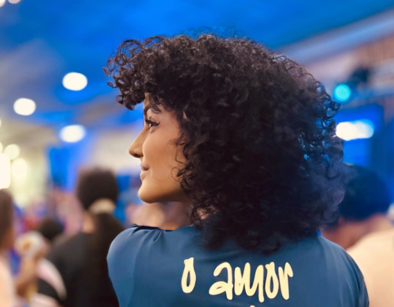 Atriz de Reis compartilha dump de dezembro e se empolga