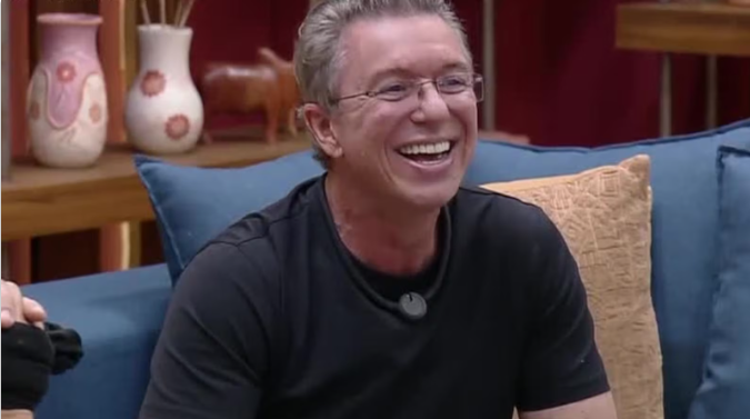 Sem folga! Boninho anima fãs com novo tour pela Casa do Patrão