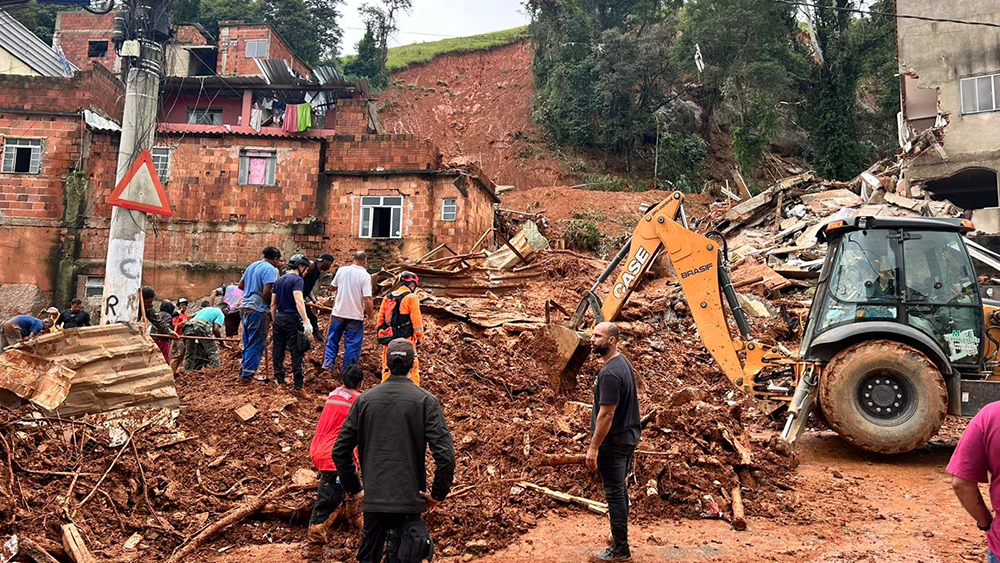 Domingo Espetacular mostra os estragos causados pela chuva no Brasil