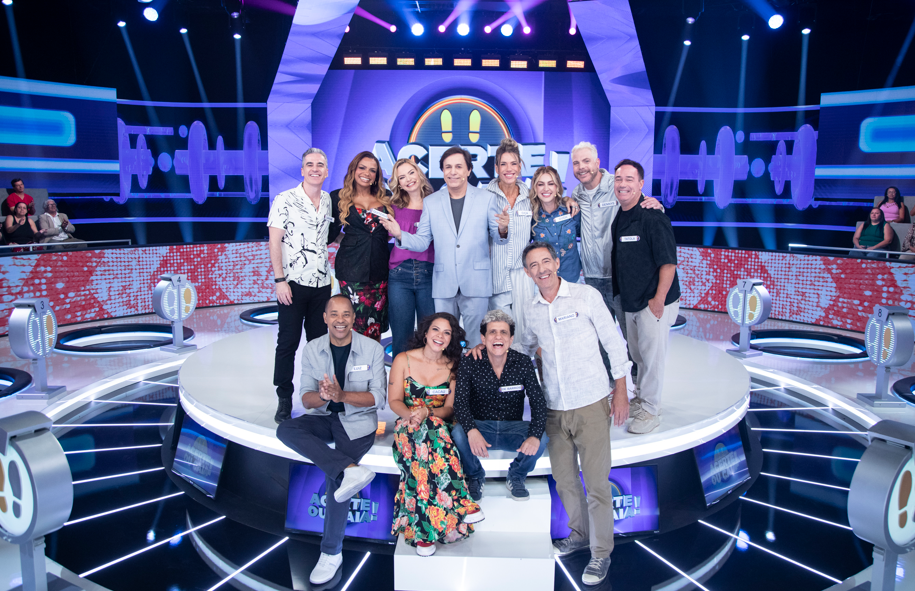 Acerte ou Caia! convida celebridades para um desafio de agilidade e conhecimento