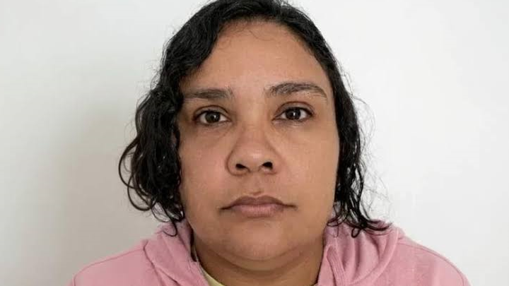Domingo Espetacular revela quem é mulher que se passou por adolescente