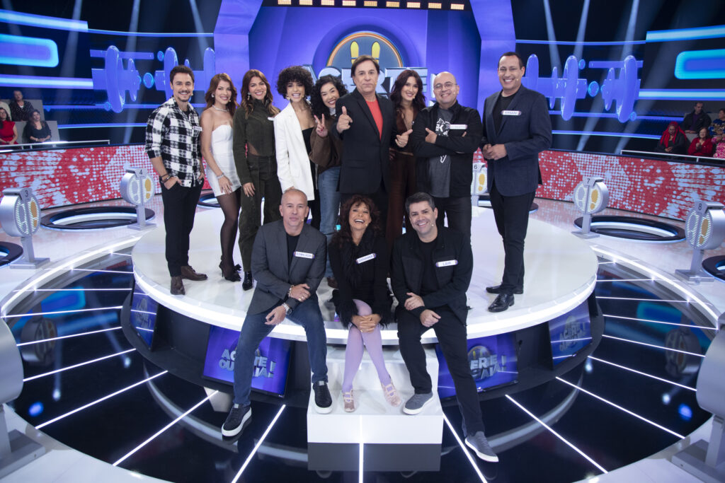 Lair Rennó, apresentador do Balanço Geral MG, encara o desafio do Acerte ou Caia!