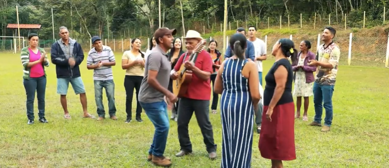 “Achamos em Minas” explora as tradições da charmosa Lapinha do Morro