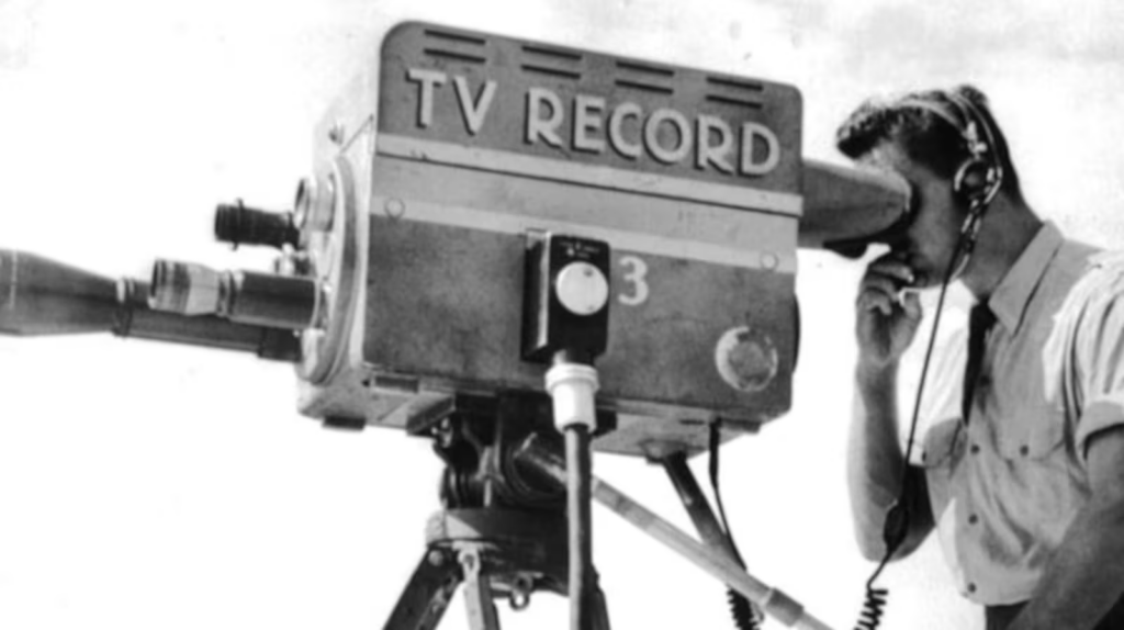 RECORD completa 73 anos: conheça fatos e curiosidades sobre a emissora que é a sua cara!